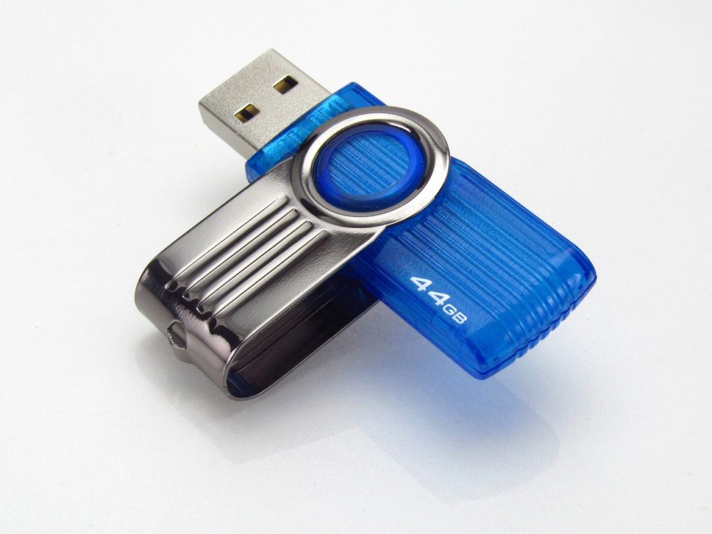 Для чого потрібний USB-порт у Wi-Fi маршрутизаторі