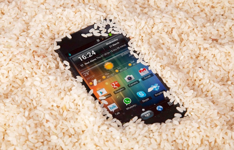 Зник звук на телефоні: причини і що робити, якщо не працює