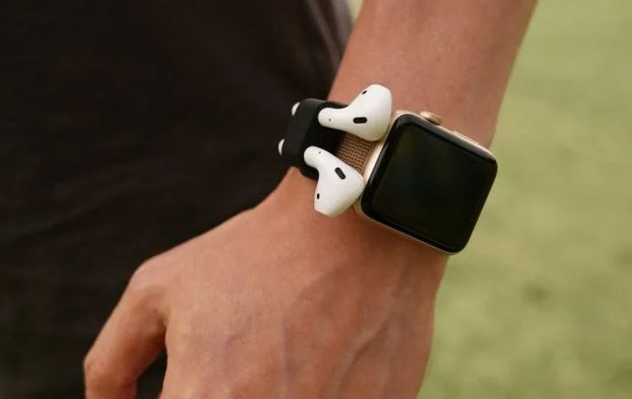 Налаштування та підключення Ейрподс до Айфону