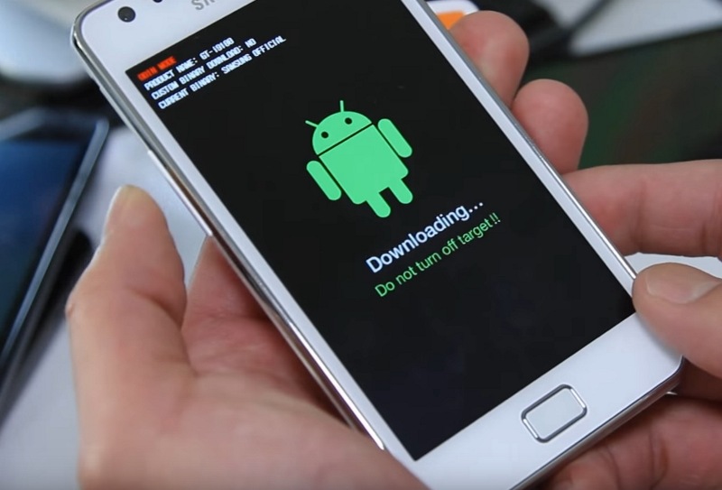 Що робити, якщо телефон не вмикається і не реагує на зарядку