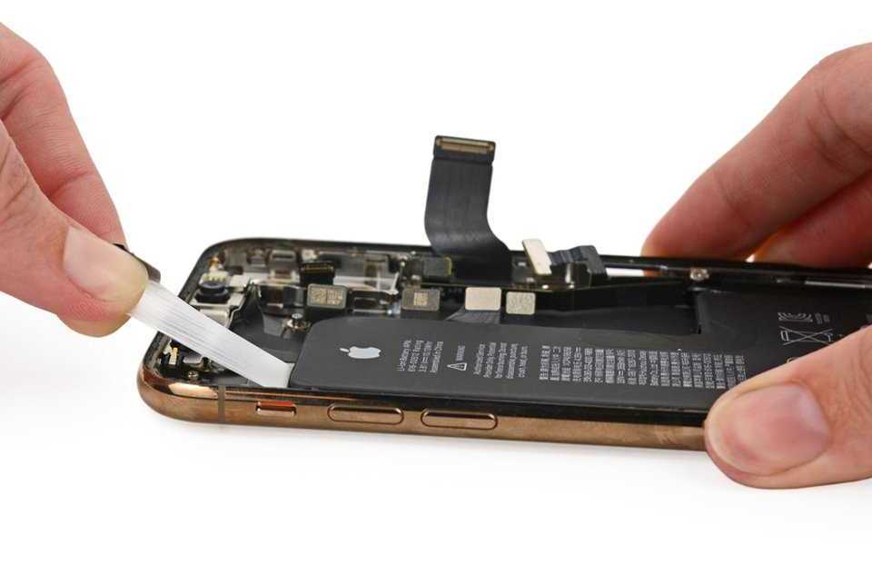 Що робити, якщо Айфон не включається і не реагує на зарядку