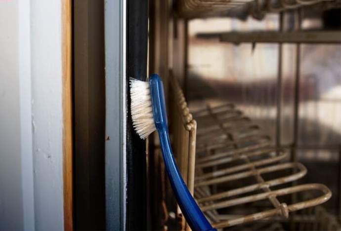 Як почистити посудомийну машину?⭐ Інструкція як правильно почистити посудомийку в домашніх умовах 🔌