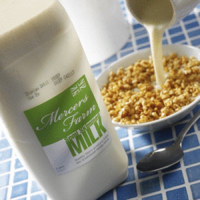 Маркування ПЕТ пляшок друкарським обладнанням від Domino