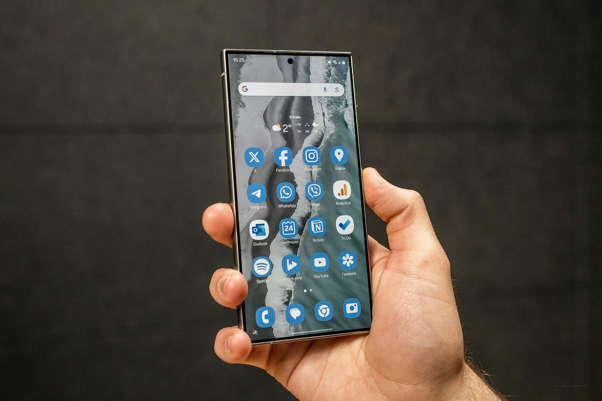 Що робити, якщо пам'ять смартфона постійно заповнюється на Android
