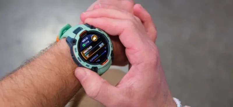 «Умные» часы Garmin Instinct